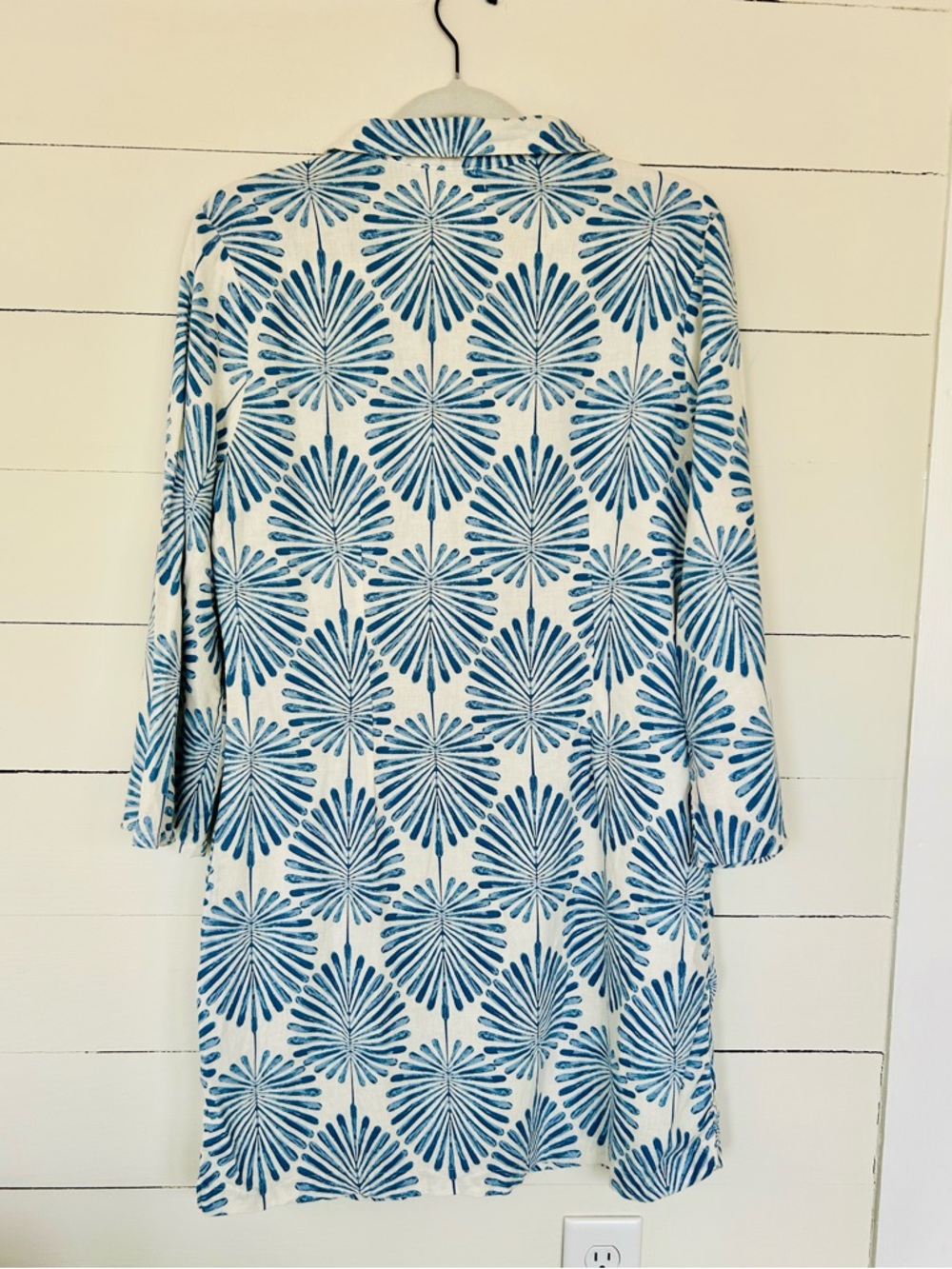 Joie Pool to Grocery Store Cover Up. Linen Rayon Blend Size 10. - Picture 2 of 5